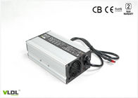 CE Dan RoHS Standar Li Pengisi Baterai 60V 8A Dengan SMPS 4 Langkah Pengisian Cerdas