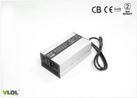 Black Silver Pengisi Baterai Portabel Dan Cerdas 12V 25A Untuk Paket Baterai Lithium Dan SLA