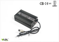 Pengisi baterai sepeda motor listrik pintar 36V 4A Casing Aluminium Perak atau Hitam 4 Langkah Pengisian